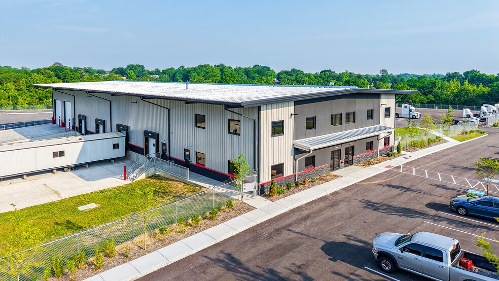 7980 Vulcan Dr, Florence, KY for lease - Primary Photo - Image 1 of 2