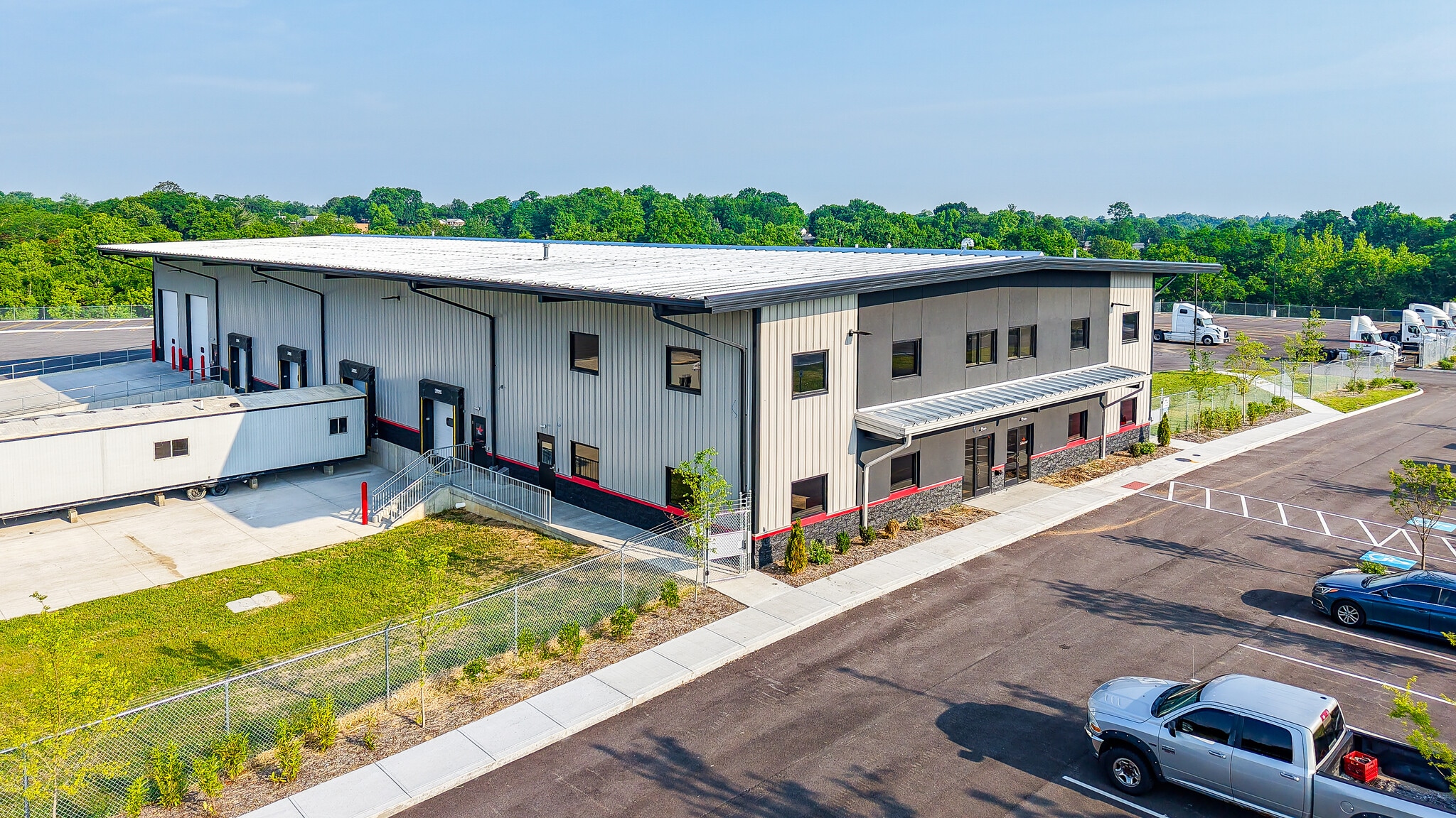 7980 Vulcan Dr, Florence, KY for lease Primary Photo- Image 1 of 3