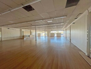 13005-13075 Victory Blvd, North Hollywood, CA for lease Building Photo- Image 2 of 3