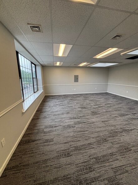 2 Park Pl, Bronxville, NY for lease - Building Photo - Image 3 of 9