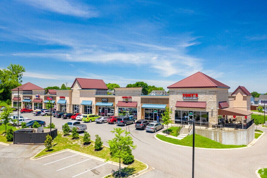 2528-2540 Murfreesboro Pike, Nashville, TN à louer - Photo du bâtiment - Image 2 de 5