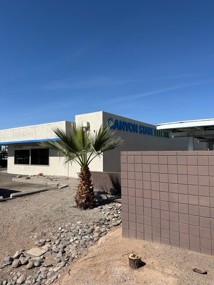 4636 E McDowell Rd, Phoenix, AZ for sale - Building Photo - Image 2 of 12