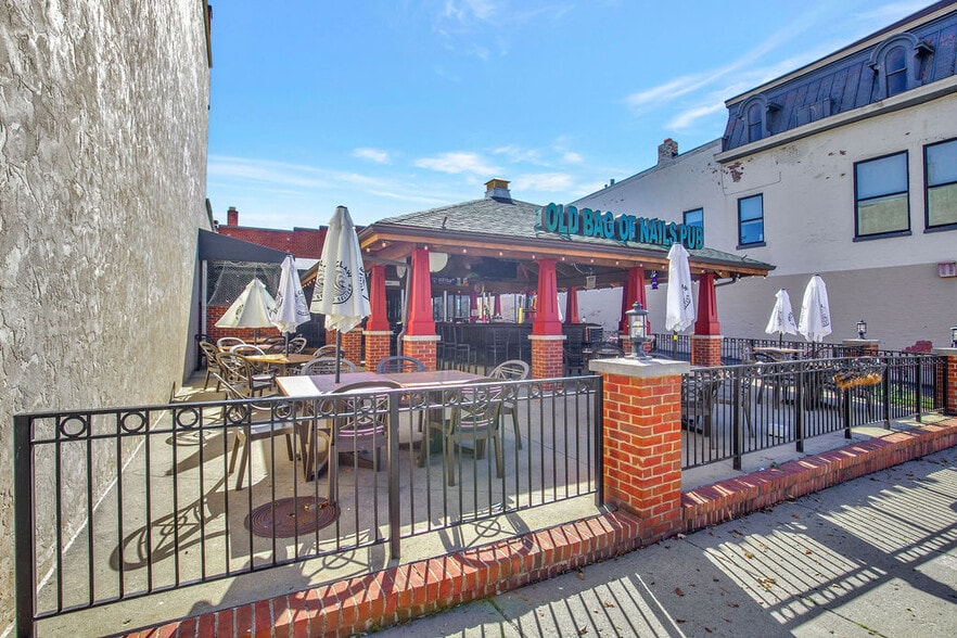 66 Sandusky St, Delaware, OH for sale - Building Photo - Image 1 of 23