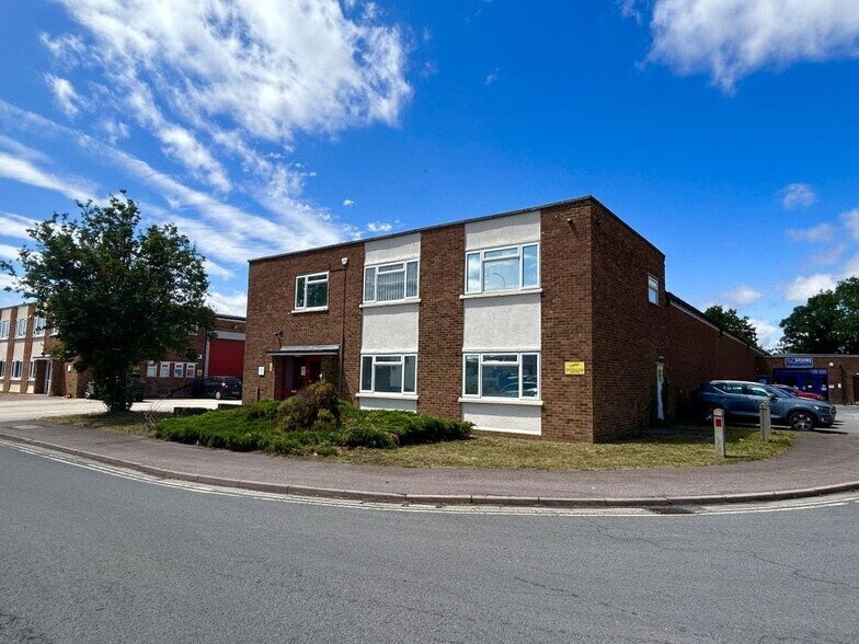 35 Murdock Rd, Bicester à louer - Photo du bâtiment - Image 2 de 8