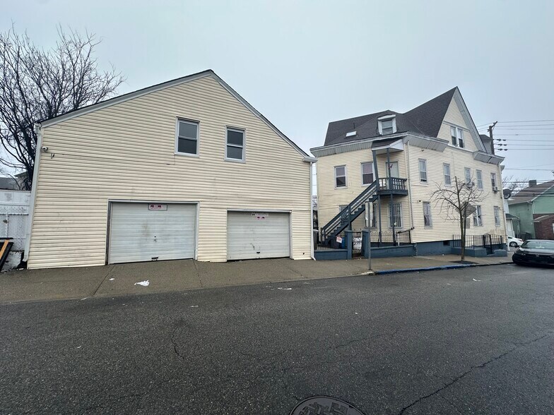 95-99 Lyon st, Paterson, NJ à vendre - Photo du bâtiment - Image 2 de 2