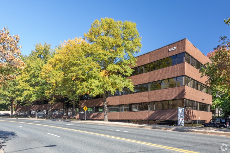 11821 Parklawn Dr, Rockville, MD for lease - Primary Photo - Image 1 of 3