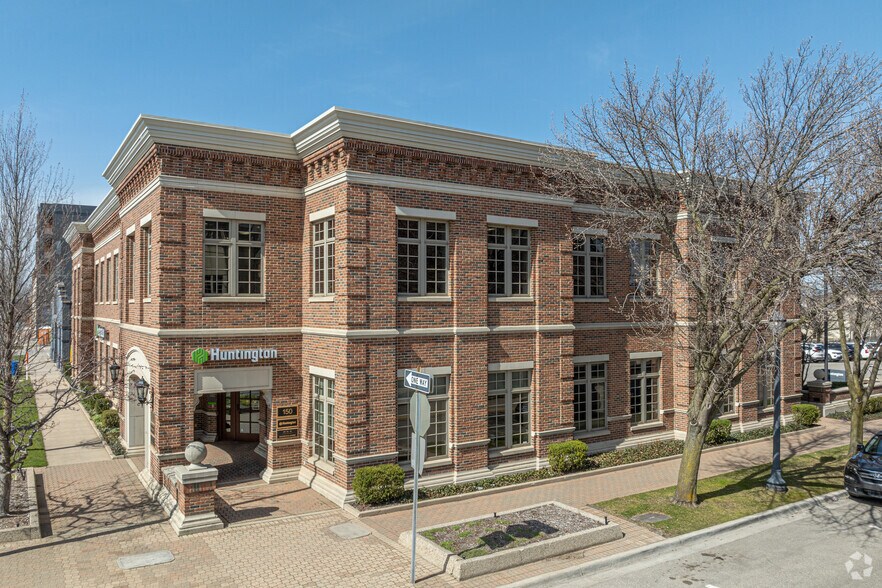 150 Central Ave, Holland, MI à louer - Photo du bâtiment - Image 2 de 13