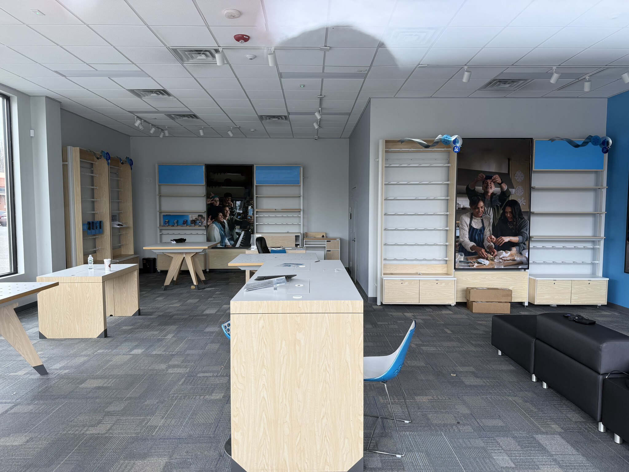 601 Portion Rd, Ronkonkoma, NY à louer Photo intérieure- Image 1 de 2