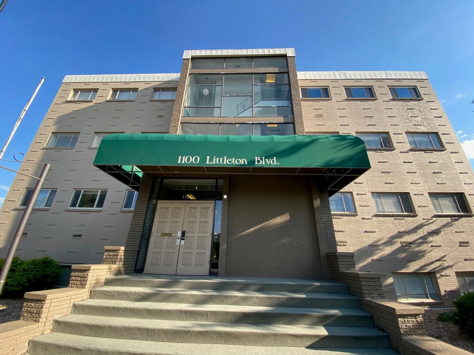 1100 W Littleton Blvd, Littleton, CO for lease Building Photo- Image 1 of 4
