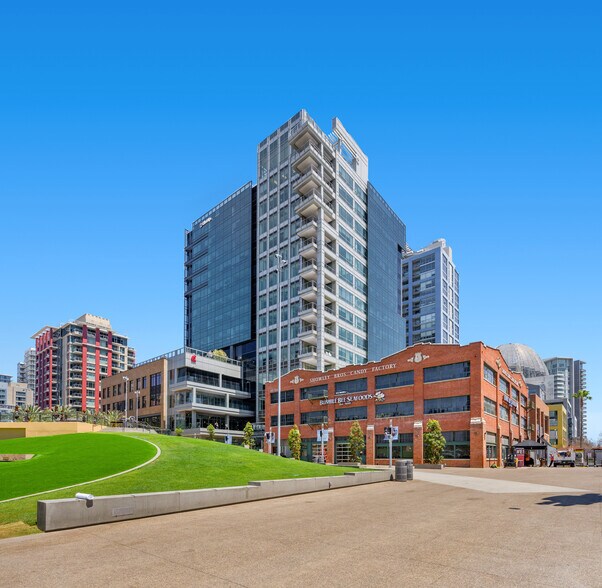 350 10th Ave, San Diego, CA à louer - Photo du bâtiment - Image 2 de 19