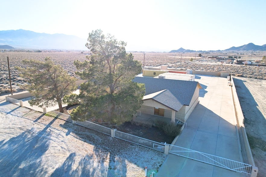 11112 Barstow Rd, Lucerne Valley, CA for sale - Building Photo - Image 2 of 15