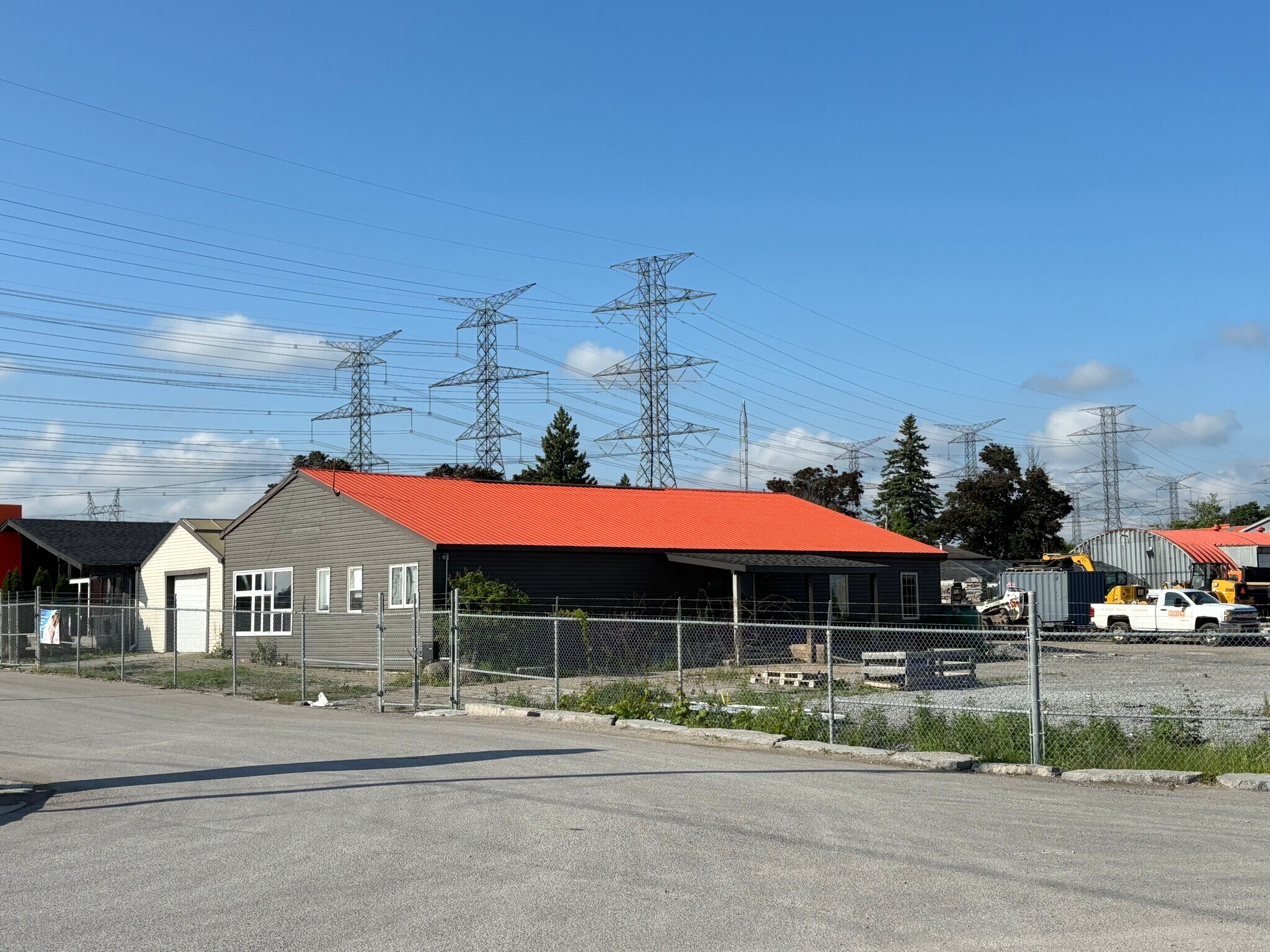 5515 Thickson Rd N, Whitby, ON for sale Building Photo- Image 1 of 1
