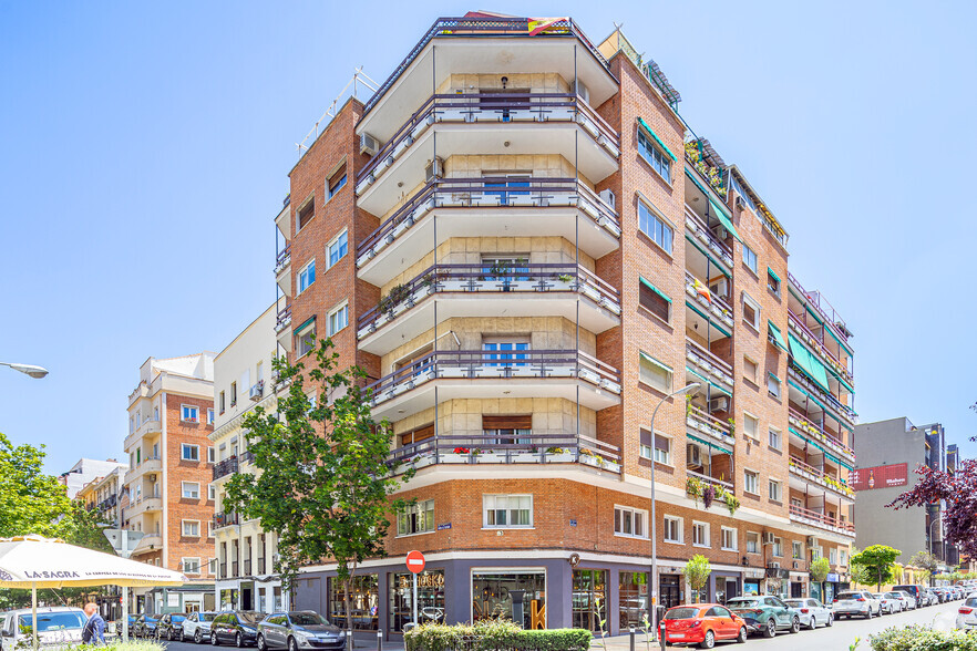 Calle de Ponzano, 74, Madrid, Madrid for sale - Primary Photo - Image 1 of 2