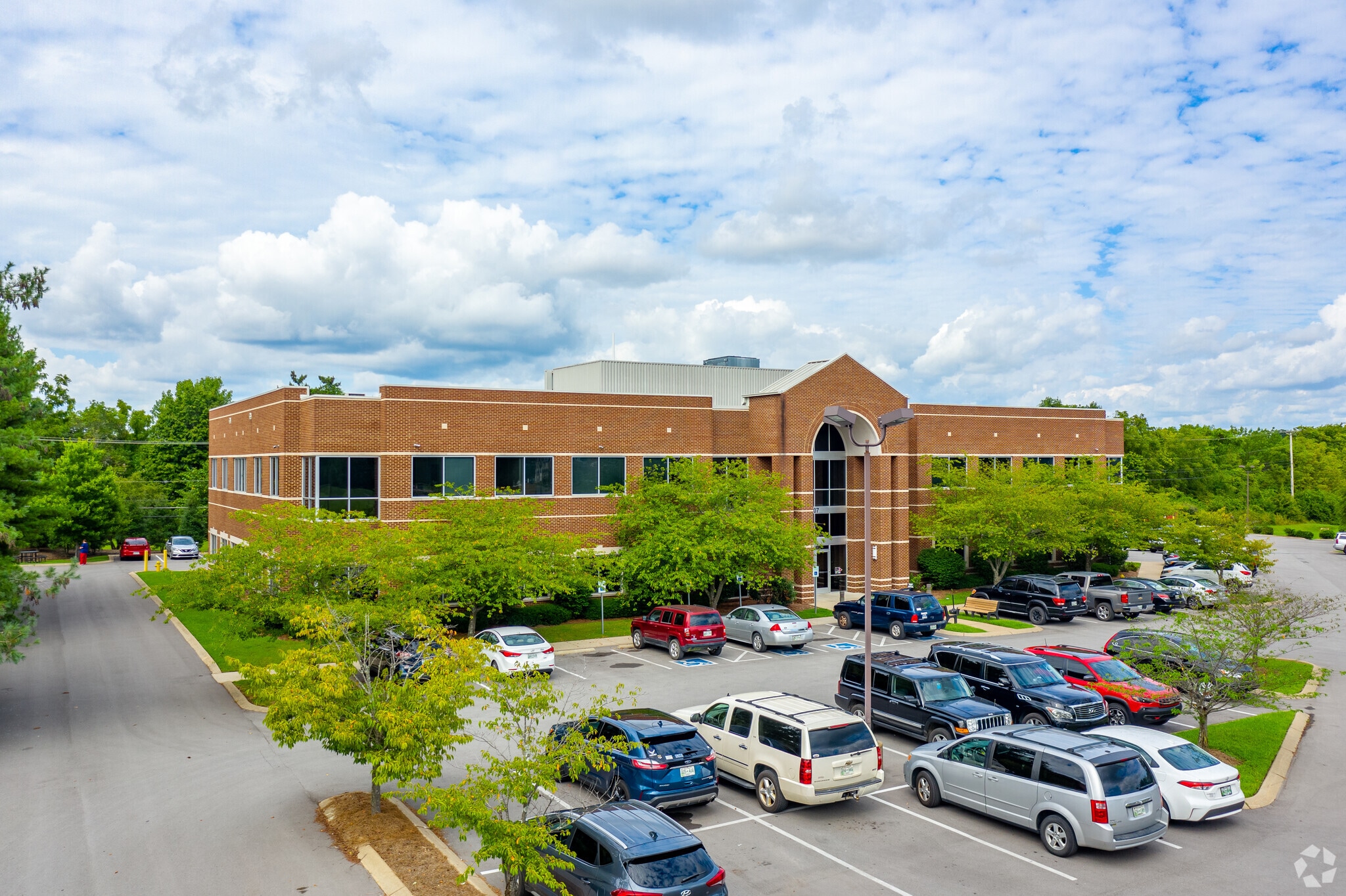 107 Glen Oak Blvd, Hendersonville, TN for lease Primary Photo- Image 1 of 8