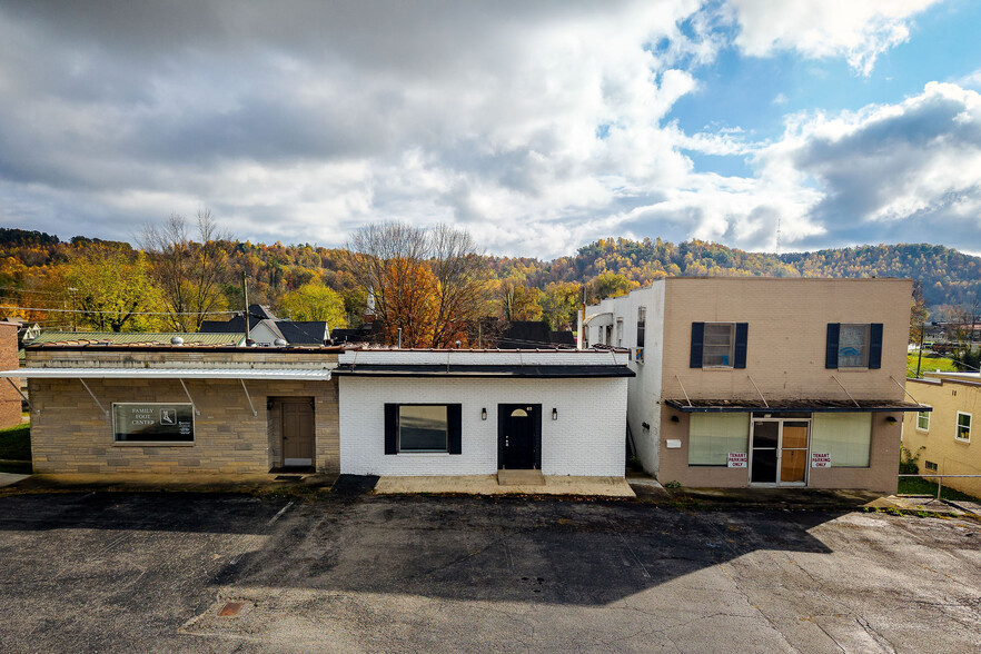 415 E University St, Livingston, TN for sale - Building Photo - Image 1 of 42