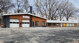 More details for 712 Hwy 18 E, Clear Lake, IA - Retail for Sale