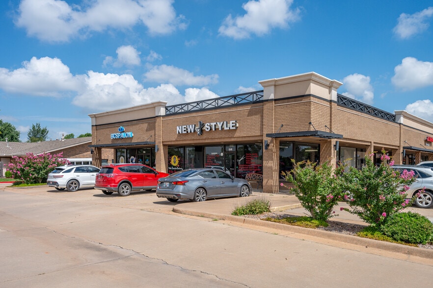 1101-1151 W 15th St, Edmond, OK for lease - Building Photo - Image 2 of 7