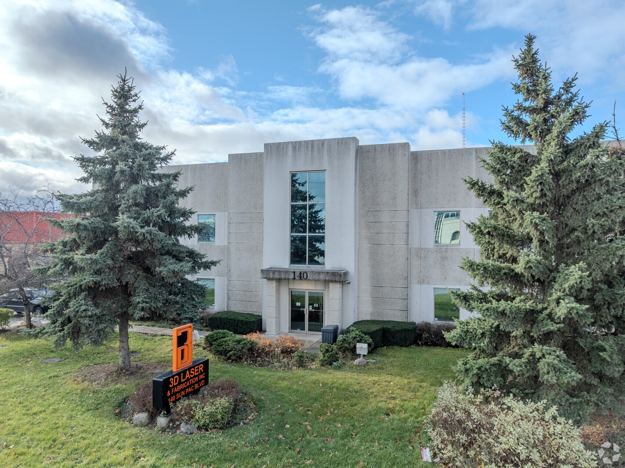 140 Sun Pac Blvd, Brampton, ON à vendre Photo principale- Image 1 de 1