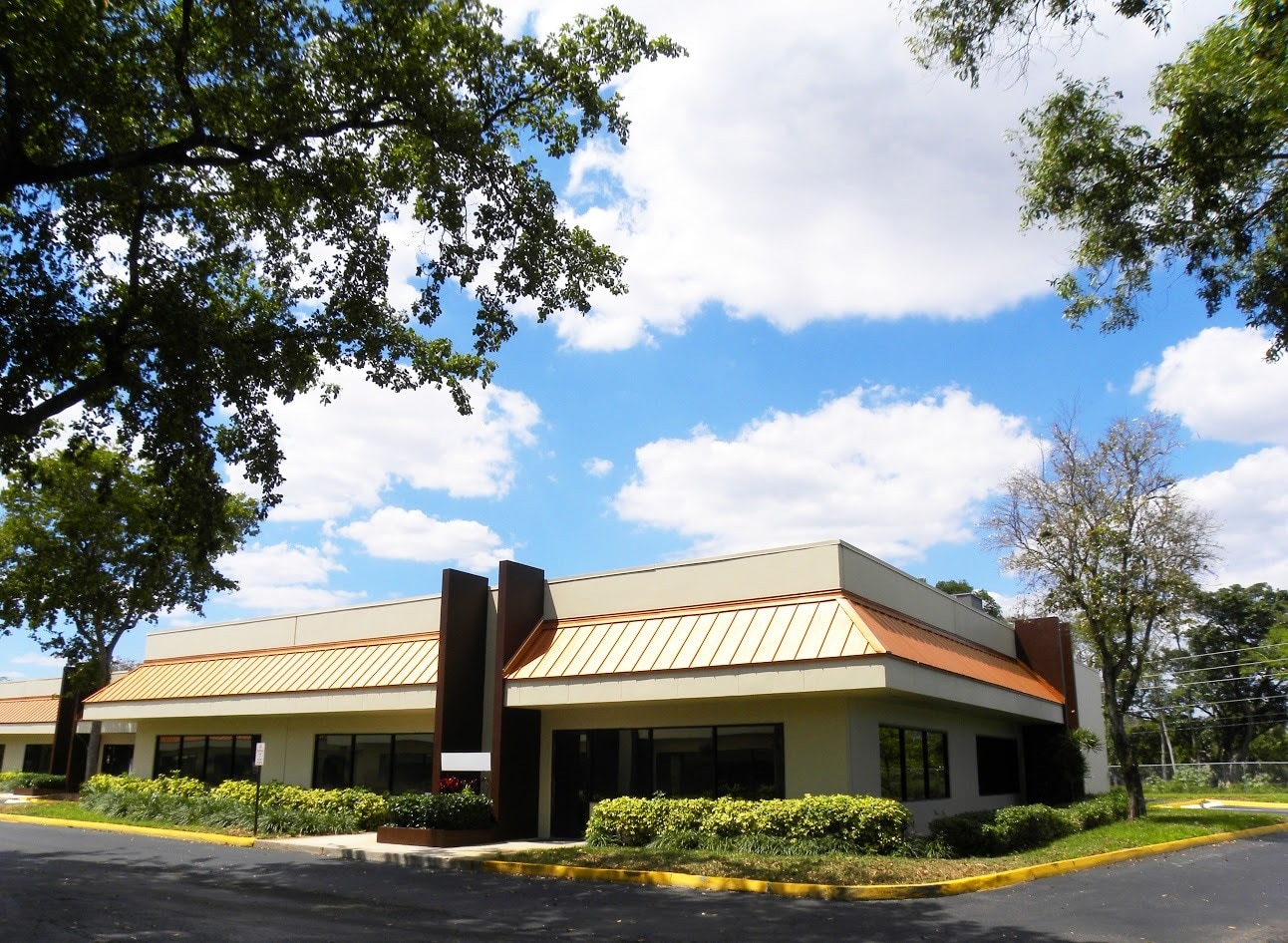 6400-6464 NW 5th Way, Fort Lauderdale, FL for lease Primary Photo- Image 1 of 4