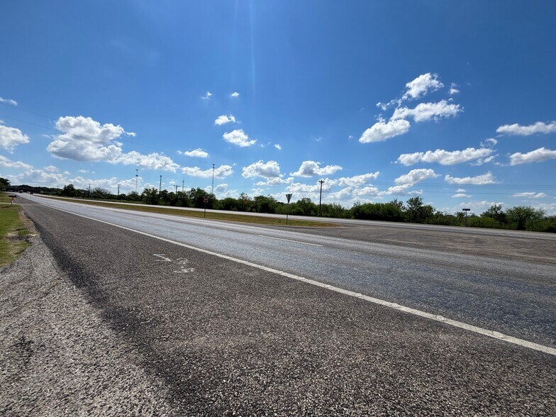 1841 US Highway 90 W, Castroville, TX à vendre - Autre - Image 2 de 5