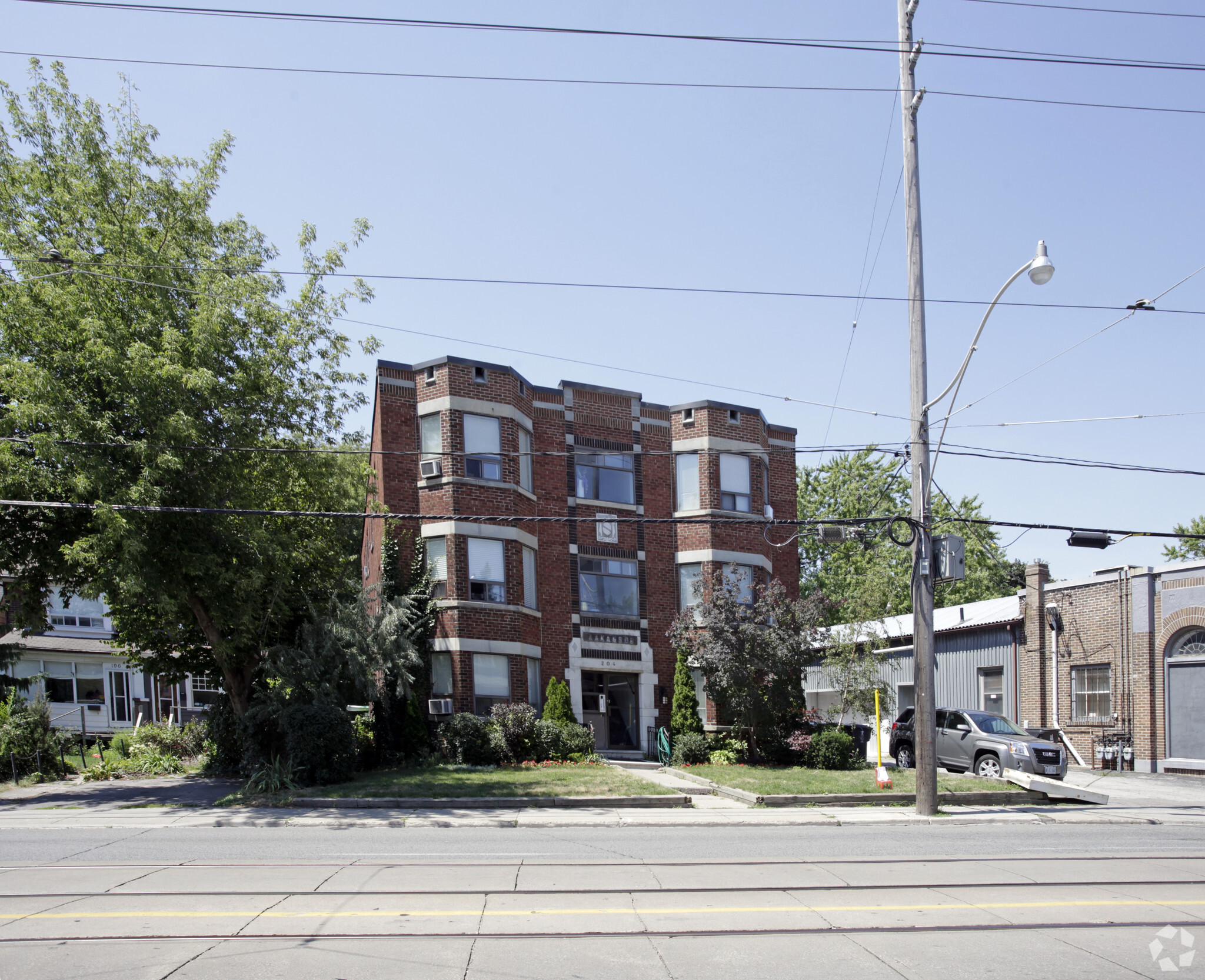 204 Kingston Rd, Toronto, ON à vendre Photo principale- Image 1 de 1