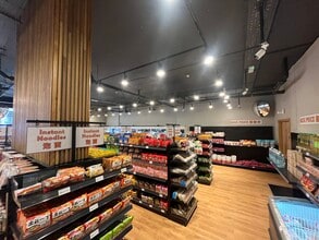 38 Lanterns Way, London for lease Interior Photo- Image 2 of 16