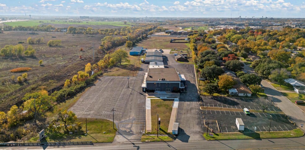 1208 N Robinson Dr, Robinson, TX à louer - Photo du bâtiment - Image 1 de 5