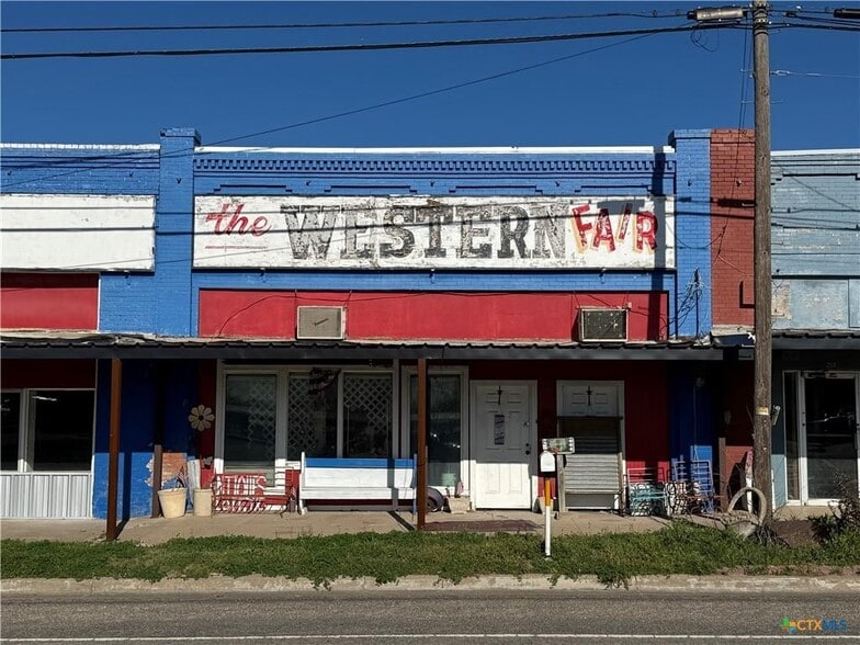 204 E Gassaway, Lott, TX for sale - Building Photo - Image 2 of 6