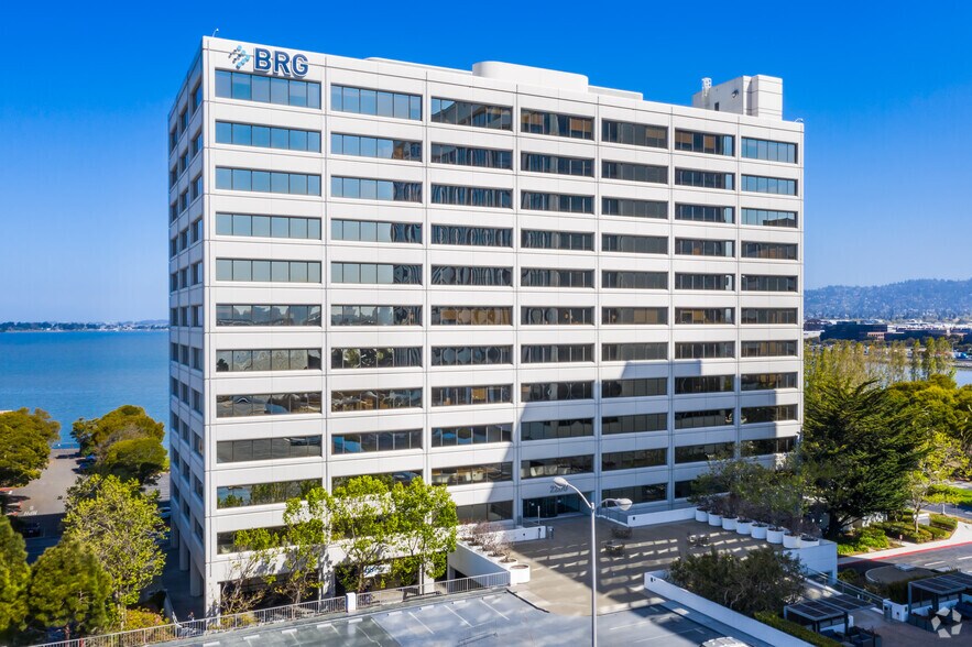 2000 Powell St, Emeryville, CA à louer - Photo du bâtiment - Image 1 de 37
