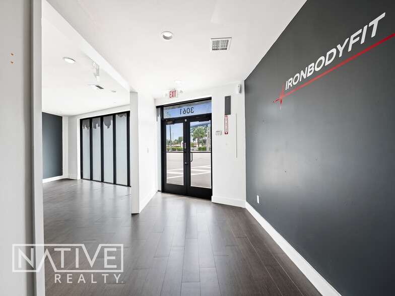 3061 N Federal Hwy, Fort Lauderdale, FL for lease - Building Photo - Image 3 of 13