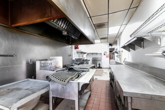 14701-14721 Princeton Ave, Moorpark, CA à louer Photo du bâtiment- Image 2 de 7