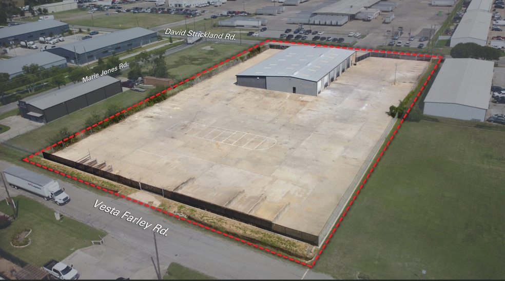5012 David Strickland Rd, Fort Worth, TX for lease - Building Photo - Image 2 of 20