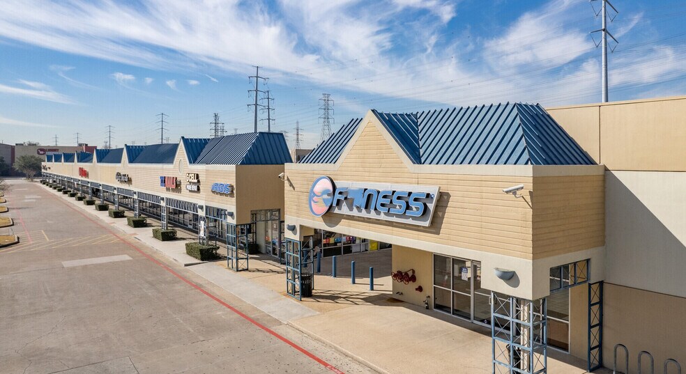 11410-11430 East Fwy, Houston, TX à louer - Photo du bâtiment - Image 3 de 16