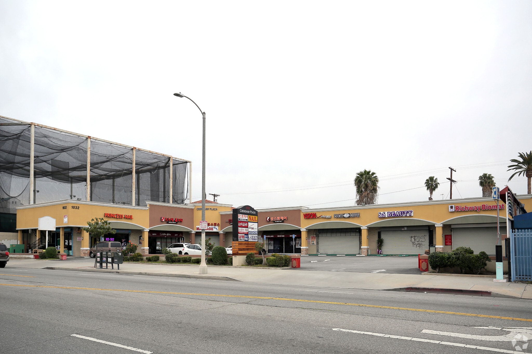 1032-1046 Crenshaw Blvd, Los Angeles, CA for lease Primary Photo- Image 1 of 11