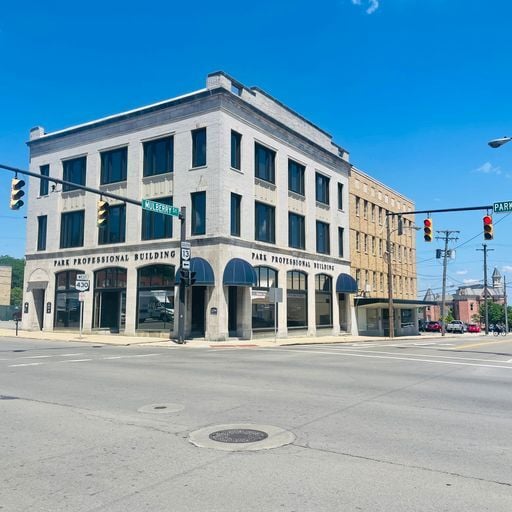 70 Park Ave W, Mansfield, OH à vendre - Photo du bâtiment - Image 2 de 27