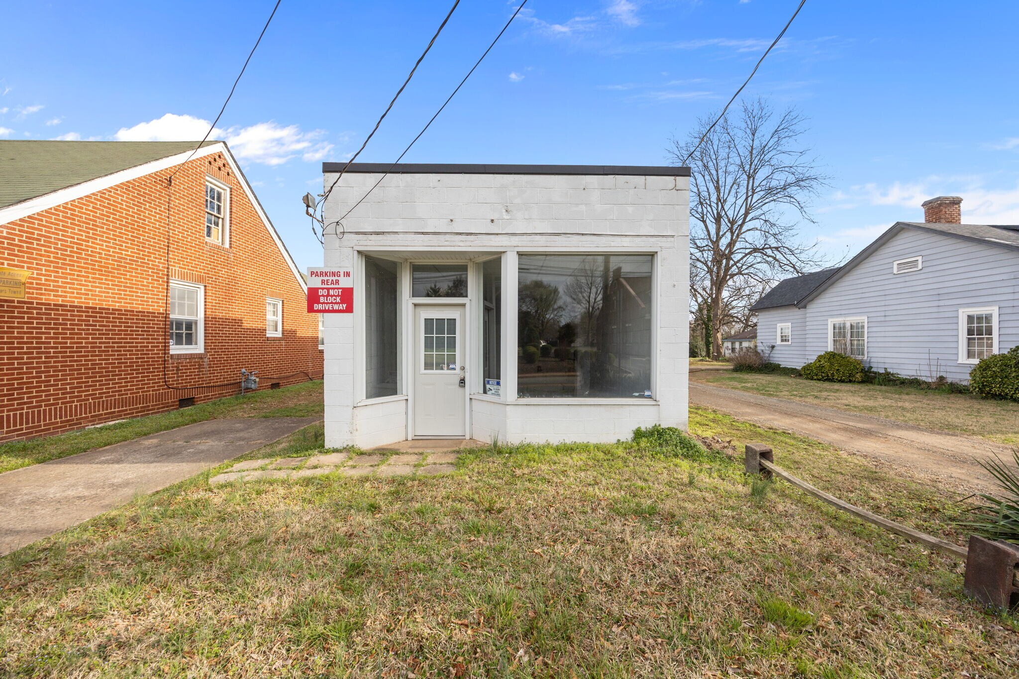 215 Burlington Ave, Gibsonville, NC à vendre Photo principale- Image 1 de 24