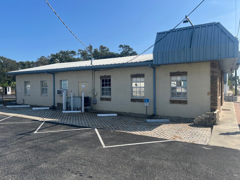 13803 W Hillsborough Ave, Tampa, FL for lease - Building Photo - Image 3 of 3
