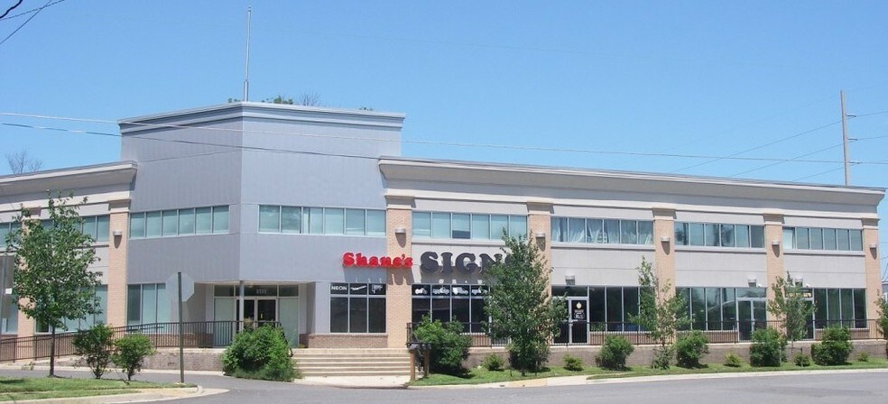 8220-8306 Rugby Rd, Manassas, VA à louer - Photo principale - Image 1 de 1