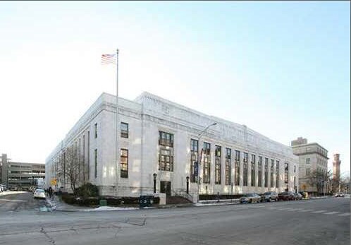 135 Grand St, Waterbury, CT à louer - Photo du bâtiment - Image 1 de 1