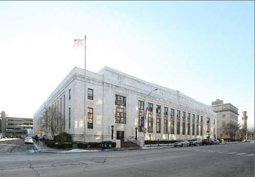 135 Grand St, Waterbury, CT à louer Photo du bâtiment- Image 1 de 2