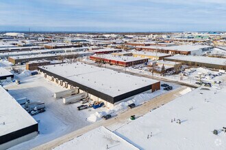 8100-8230 Rue De L'industrie, Montréal, QC - Aerial  map view