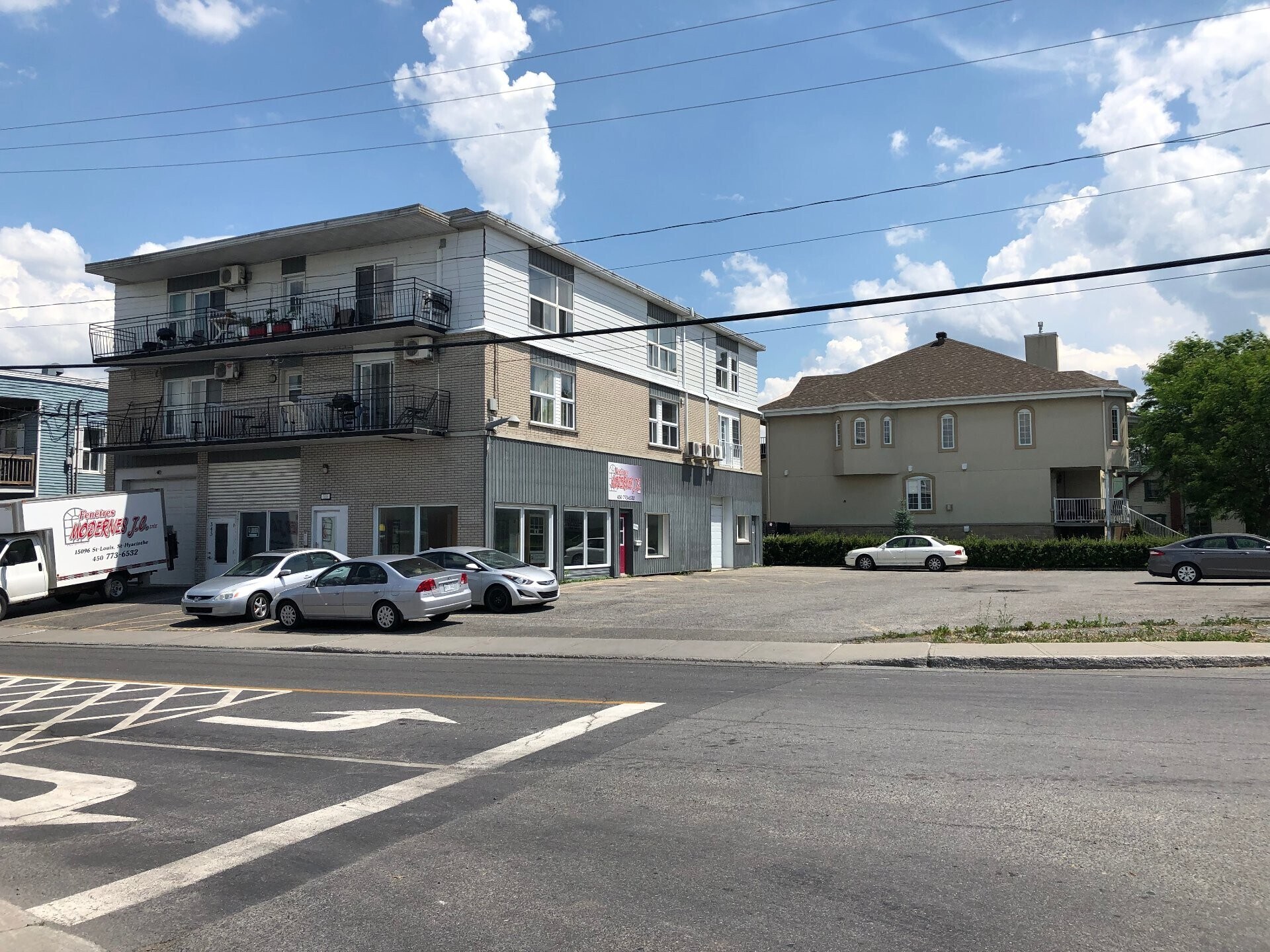 535-585 Rue Lemire, Saint-hyacinthe, QC à vendre Photo principale- Image 1 de 1