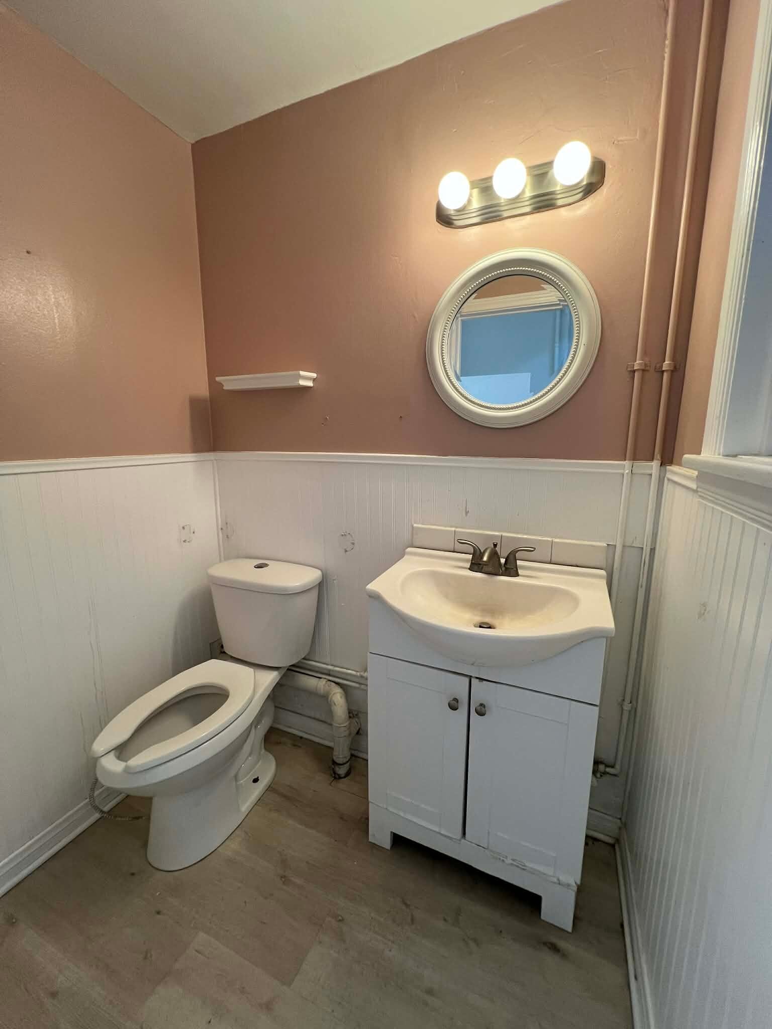 211 Torrance Blvd, Redondo Beach, CA for lease Interior Photo- Image 1 of 2