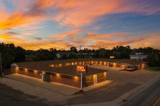 Plus de détails pour 625 E 1st St, Akron, CO - Services hôteliers à vendre