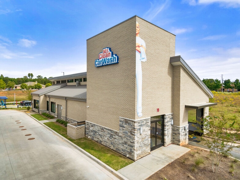 18 Bailey Station Way, Sharpsburg, GA à vendre - Photo du bâtiment - Image 2 de 7