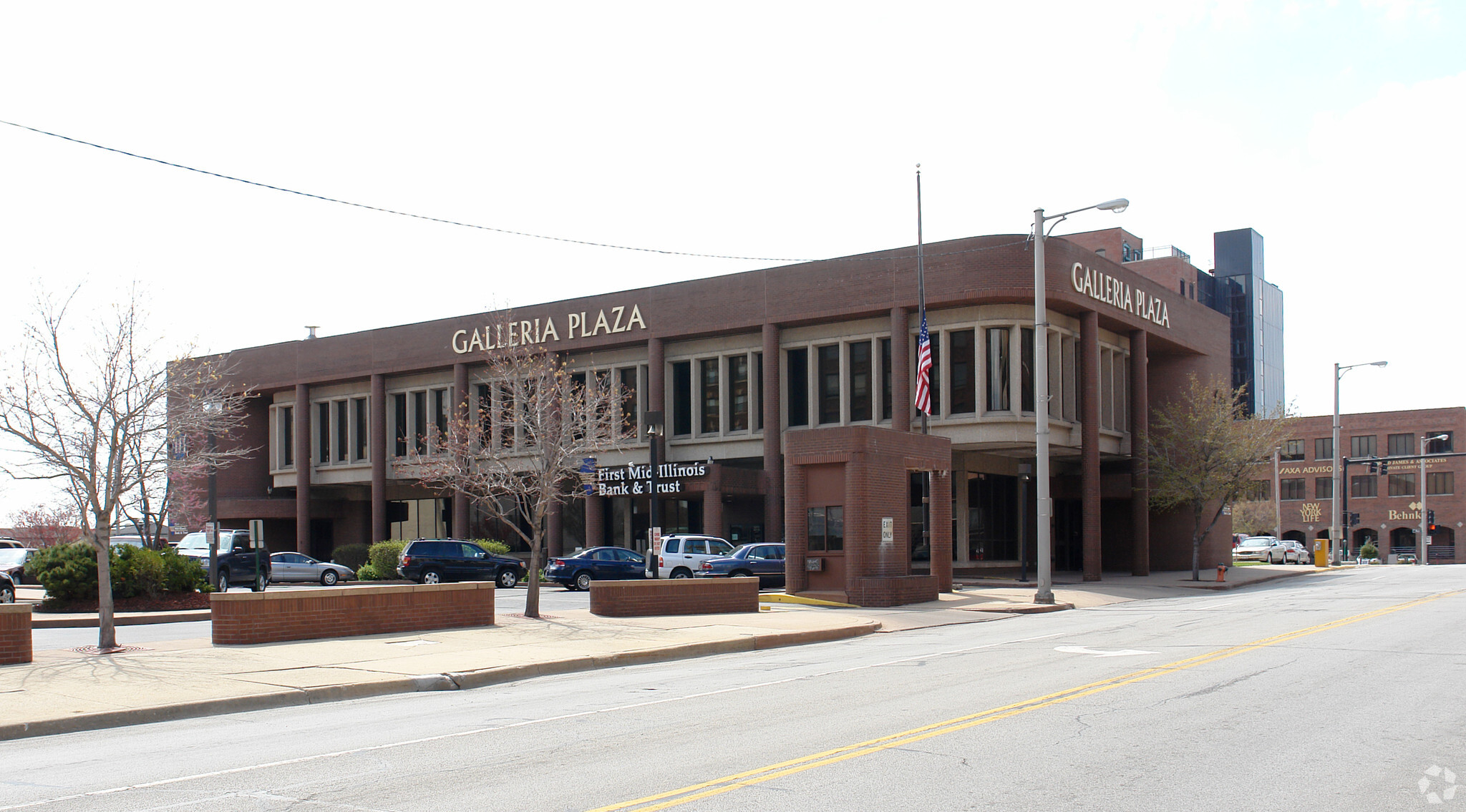 111 E Main St, Decatur, IL for lease Primary Photo- Image 1 of 3