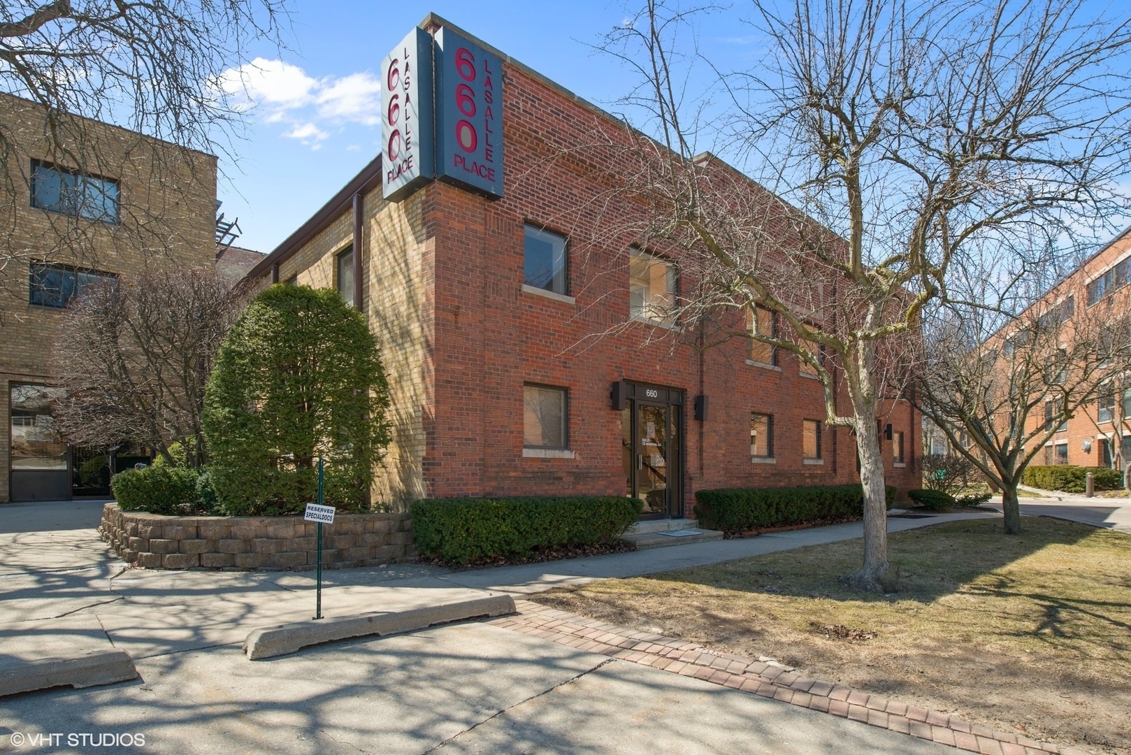 660 LaSalle Pl, Highland Park, IL for lease Building Photo- Image 1 of 28