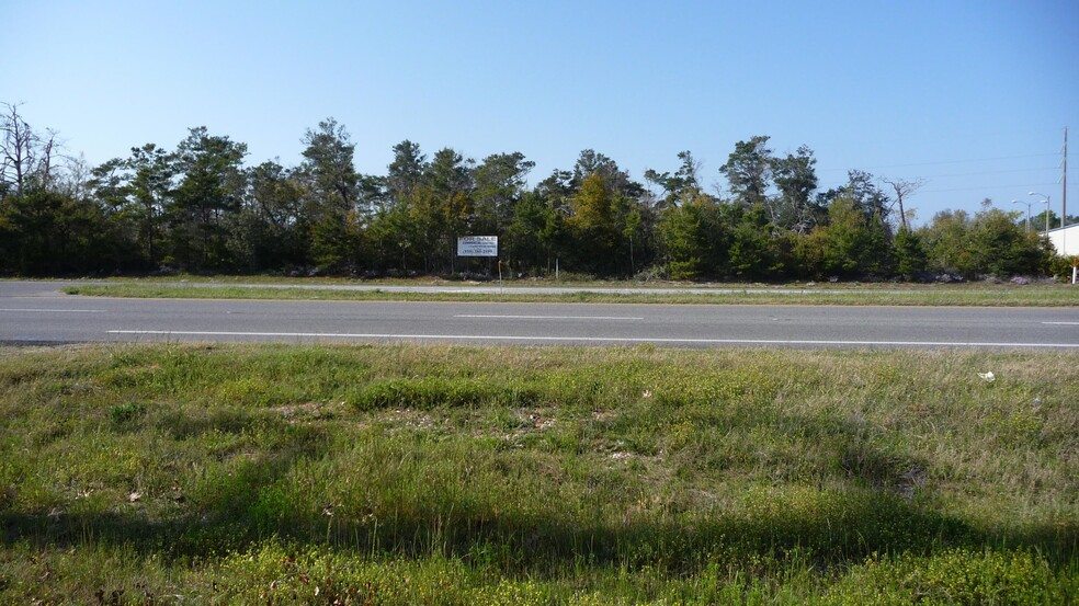 Gulf Breeze Pky, Gulf Breeze, FL for sale - Building Photo - Image 1 of 2