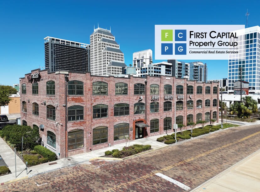 111 W Jefferson St, Orlando, FL à louer Photo du bâtiment- Image 1 de 11