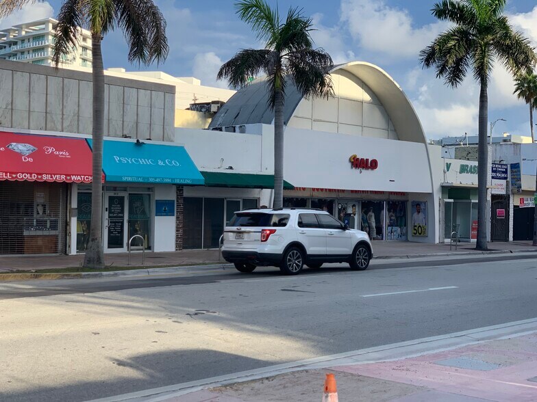 6604-6640 Collins Ave, Miami Beach, FL à louer - Photo du bâtiment - Image 2 de 3